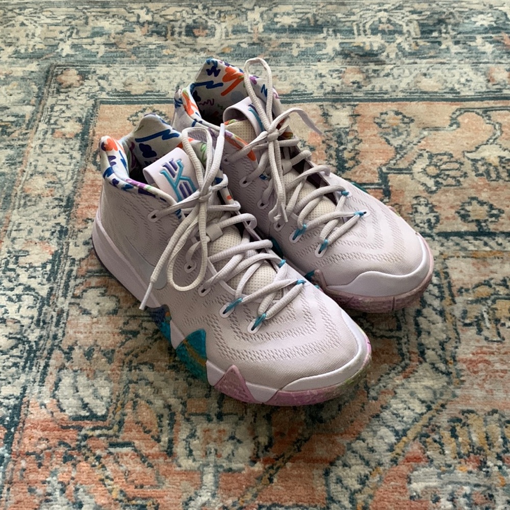 Nike Kyrie 4